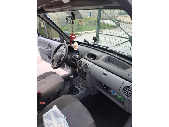 Sahibinden Renault Kangoo Multix 1.5 dCi Authentique 2012 Model