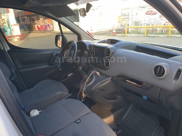 Sahibinden Peugeot Partner 1.6 HDI Comfort Pack 2015 Model