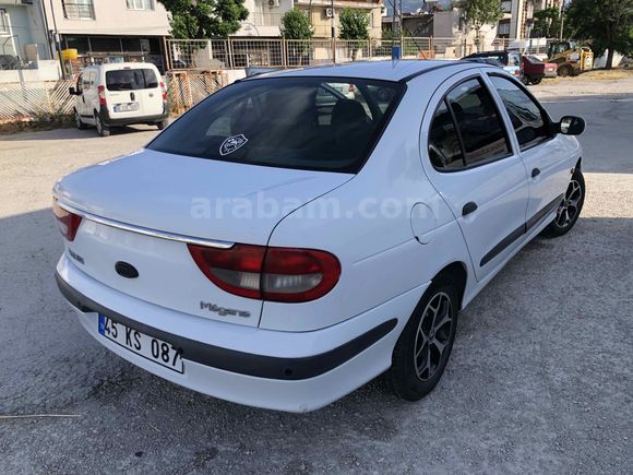 Sahibinden Renault Megane 1.4 Alize 2003 Model   245.500 km Beyaz