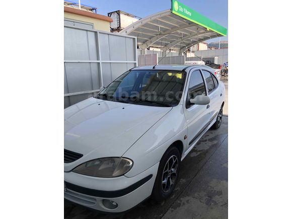 Sahibinden Renault Megane 1.4 Alize 2003 Model   245.500 km Beyaz