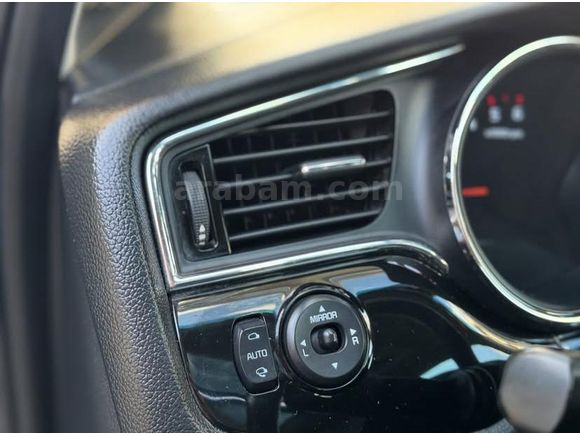 Sahibinden Kia Ceed 1.6 CRDi Premium 2015 Model