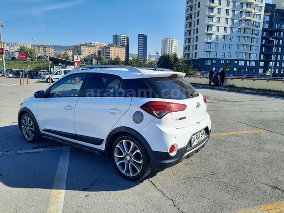 Hyundai i20 Active  - İkinci Sahibinden CrossOver Tadında