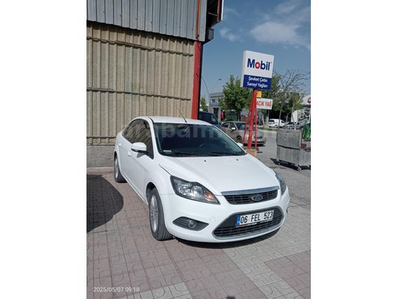 Sahibinden Ford Focus 1.6 Titanium 2011 Model