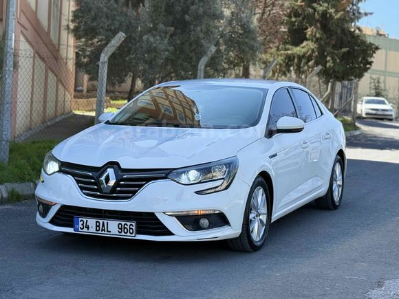 Tamirciden Renault Megane 1.5 dCi Touch 2018 Model 