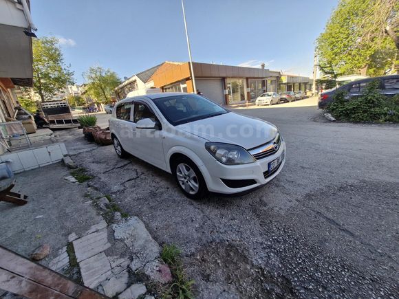 2013 OPEL ASTRA