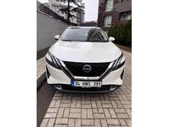 Sahibinden Nissan Qashqai 1.3 DIG-T  DESİNG PACK
 2023 Model İstanbul 25.500 km Beyaz