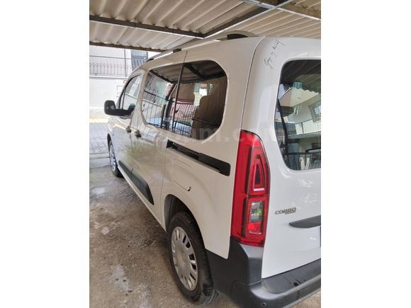 Sahibinden Opel Combo 1.5 CDTI Essentia 2021 Model
