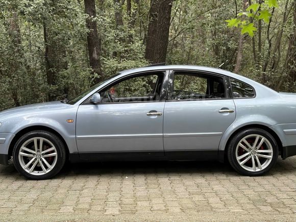 Sahibinden Volkswagen Passat 2.8 Highline 2000 Model 