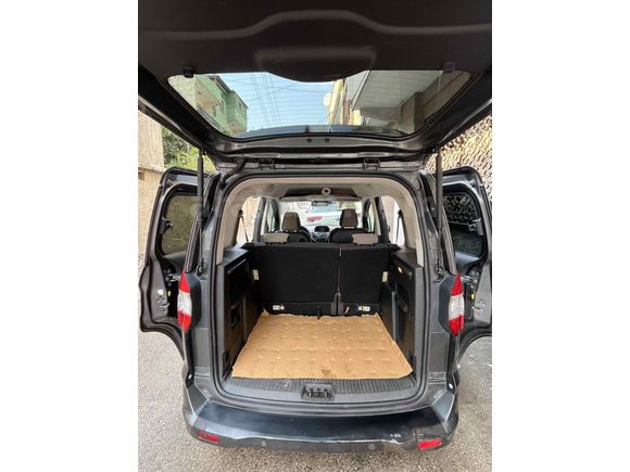 Sahibinden Ford Tourneo Courier 1.6 TDCi Titanium Plus 2016 Model 