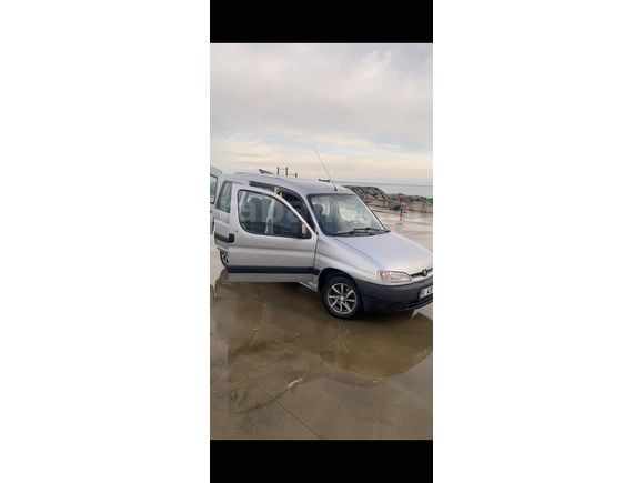 Sahibinden Peugeot Partner 1.9 D 2000 Model 