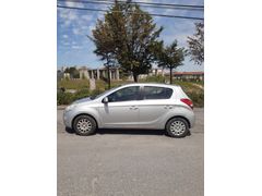 Sahibinden Hyundai i20 Troy 1.2 DOHC Mode 2011 Model  90.000 km Gri (metalik)