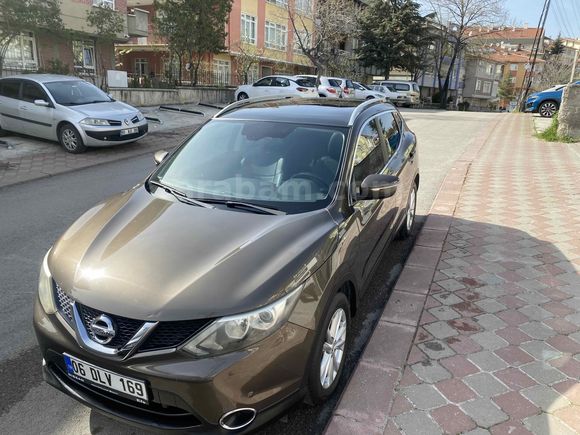 Sahibinden Nissan Qashqai 1.6 dCi Tekna Sky Pack 2014 Model 