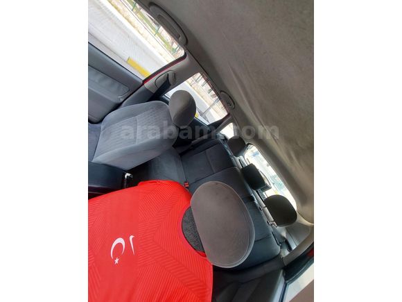 Galeriden Ford Focus 1.6 Ambiente 2000 Model Çorum