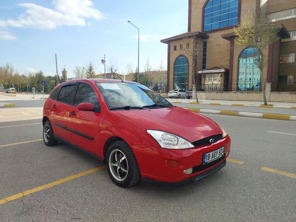 Galeriden Ford Focus 1.6 Ambiente 2000 Model Çorum