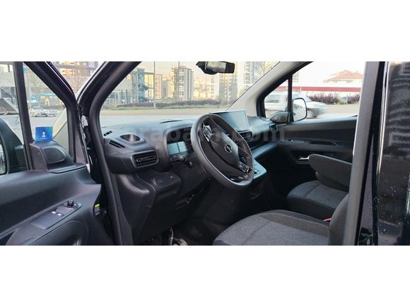 Sahibinden Opel Combo 1.5 CDTI Essential 2025 Model