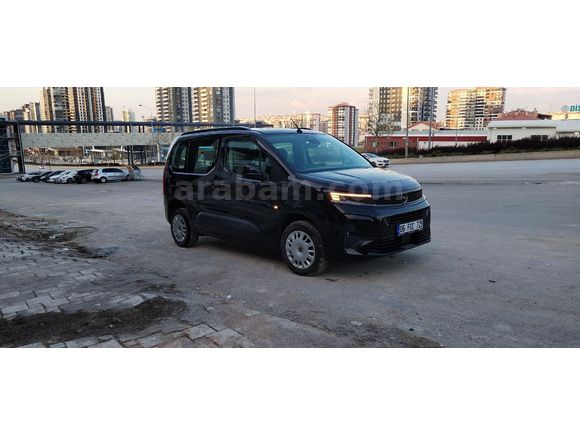 Sahibinden Opel Combo 1.5 CDTI Essential 2025 Model
