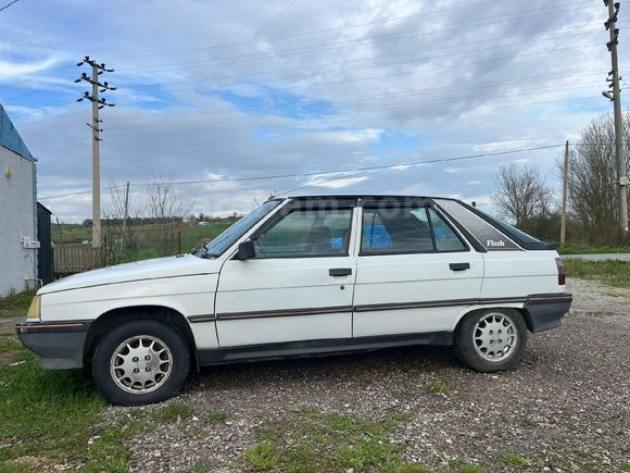 Sahibinden Renault R 11 Flash 1993 Model  380.000 km Beyaz
