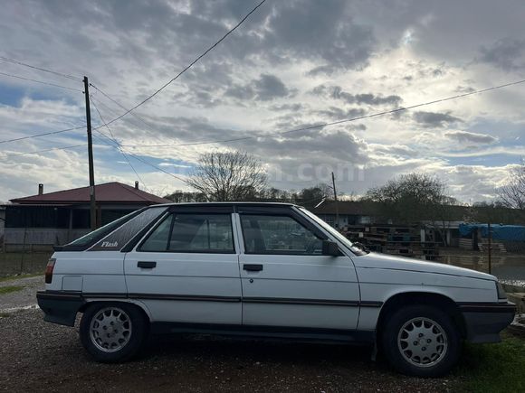 Sahibinden Renault R 11 Flash 1993 Model  380.000 km Beyaz