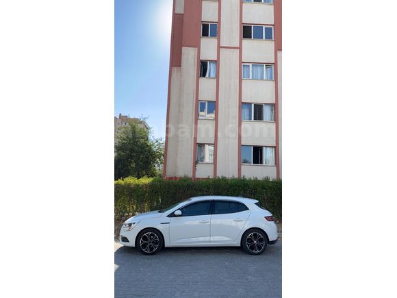 Sahibinden Renault Megane 1.6 Joy 2018 Model  140.000 km Beyaz
