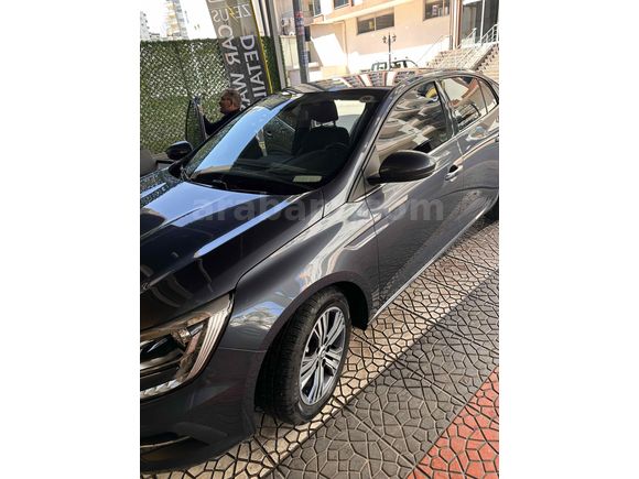 Sahibinden Renault Megane 1.3 TCe Touch 2024 Model 