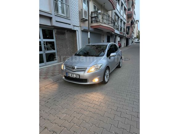 Sahibinden Toyota Auris 1.33 Comfort 2010 Model 