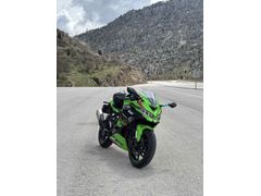 Sahibinden Kawasaki Ninja ZX-4RR 