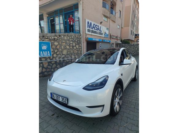 Sahibinden Tesla Model Y Long Range AWD 2023 Model