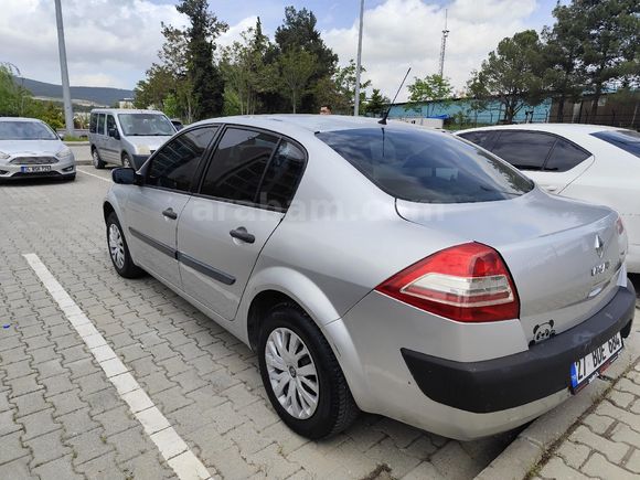 ÇOK TEMİZ MEGANE 2
