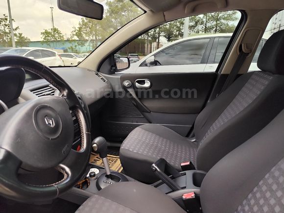 ÇOK TEMİZ MEGANE 2