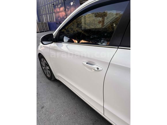 Sahibinden Hyundai i20 1.4 CRDi Style 2015 Model 