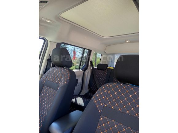 Sahibinden Ford Tourneo Connect 1.6 TDCI Titanium 2015 Model
