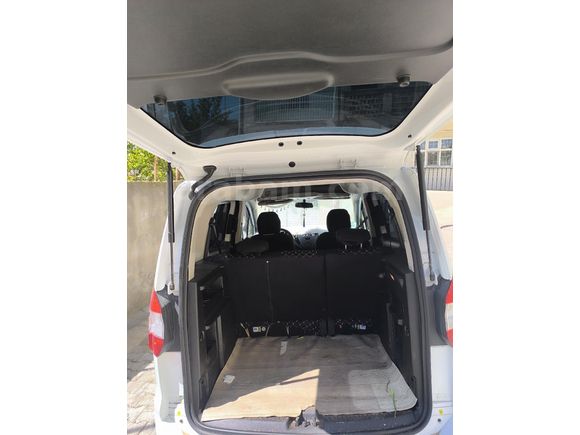 Sahibinden Ford Tourneo Courier 1.5 EcoBlue Deluxe 2023 Model