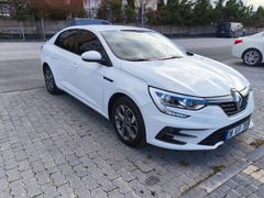 SAHİBİNDEN 2022 MODEL HATASIZ BOYASIZ 1.3 TCE MEGANE