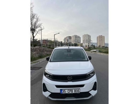 Sahibinden Opel Combo 1.5 CDTI Ultimate 2025 Model  15.000 km Beyaz