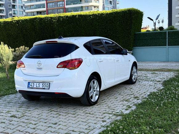 93 BİN KM OPEL ASTRA J 