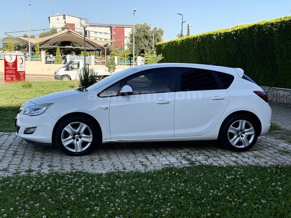 93 BİN KM OPEL ASTRA J 