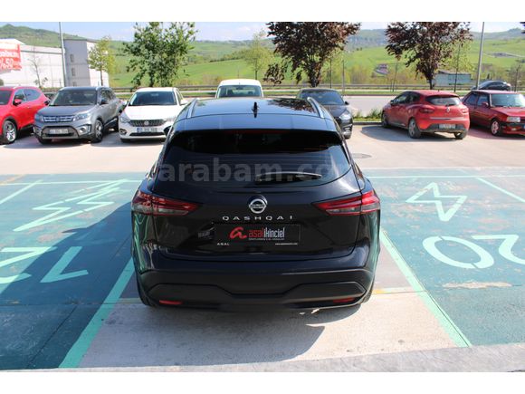 Nissan Qashqai 1.3DIG-T SKYPACK 4X4