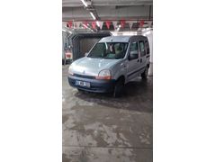 250 bin sonrakamSahibinde Otomobil ruhsatlı Kangoo 225binde Vize 2028 nisan kuruşmasrafsız