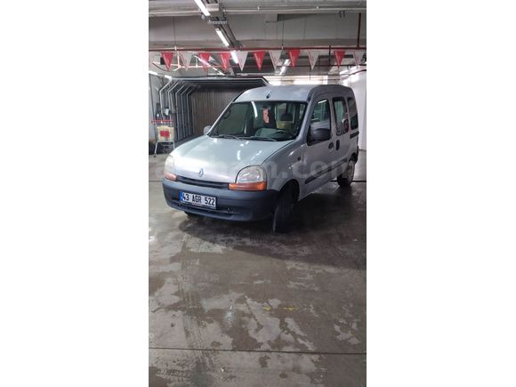 250 bin sonrakamSahibinde Otomobil ruhsatlı Kangoo 225binde Vize 2028 nisan kuruşmasrafsız