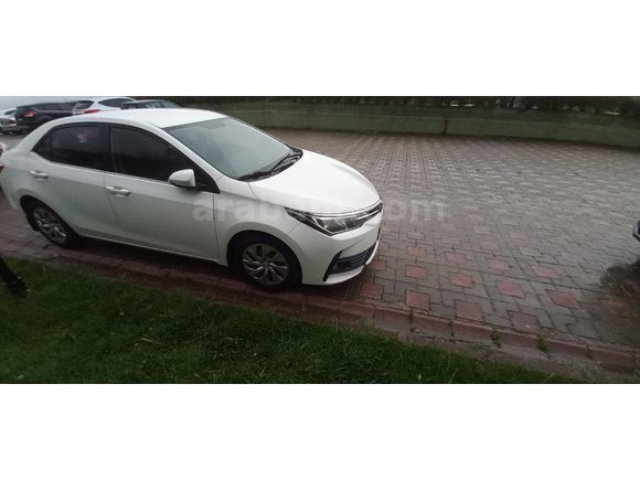 Sahibinden Toyota Corolla 1.4 D-4D Touch 2018 Model