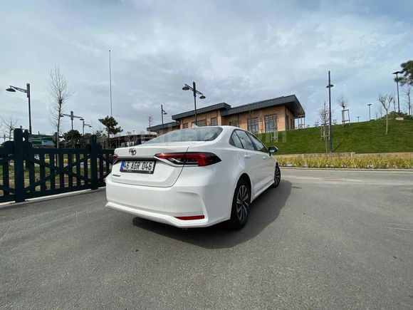 SAHİBİNDEN TERTEMİZ MASRAFSIZ ORJİNAL BAKIMLI  COROLLA