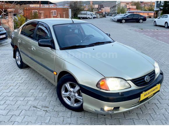 2001 TOYOTA AVENSİZ 2010 TRAFİK ÇIKIŞLI BENZİN/LPG'Lİ