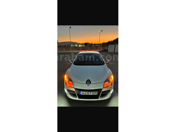 EMSALSİZ TEMİZLİKTE OTOMATİK MEGANE COUPE  SİTENİN EN UCUZU