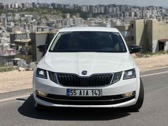 Sahibinden ACİL
 Skoda Octavia 1.6 TDI Style 2017 Model 178 km
 