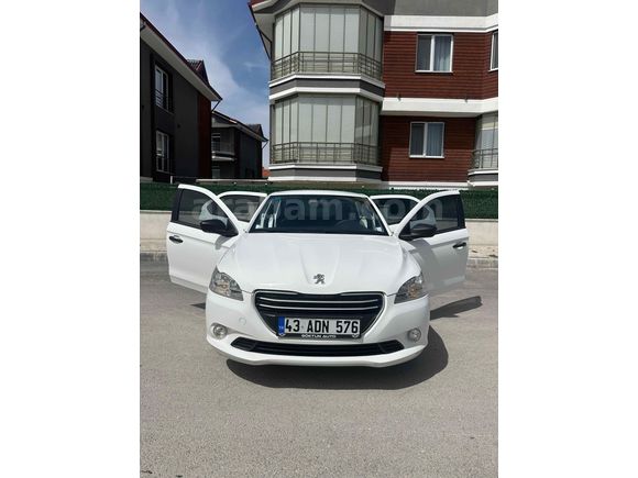 Sahibinden Hatasız Boyasız Değişensiz Peugeot 301 1.2 VTi Access 2014 Model  125.000 km Beyaz