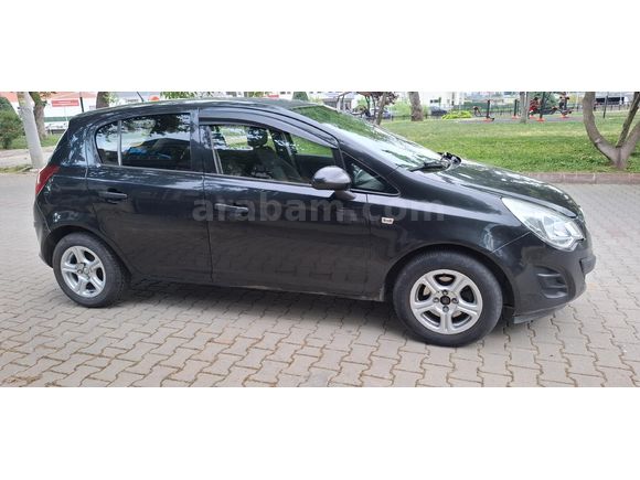 Galeriden Opel Corsa 1.3 CDTI Essentia 2013 Model Balıkesir