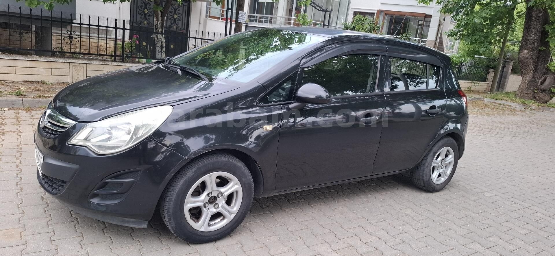 Galeriden Opel Corsa 1.3 CDTI Essentia 2013 Model Balıkesir 185.000 km Siyah 4