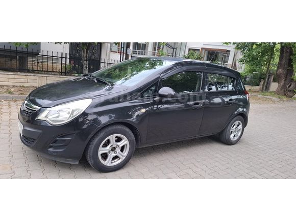 Galeriden Opel Corsa 1.3 CDTI Essentia 2013 Model Balıkesir