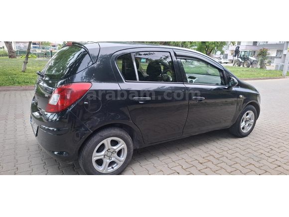Galeriden Opel Corsa 1.3 CDTI Essentia 2013 Model Balıkesir