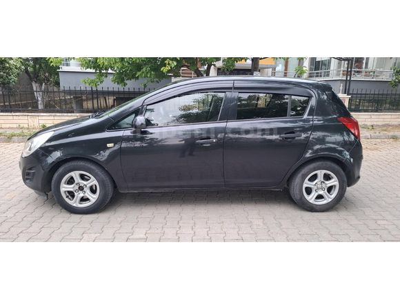 Galeriden Opel Corsa 1.3 CDTI Essentia 2013 Model Balıkesir